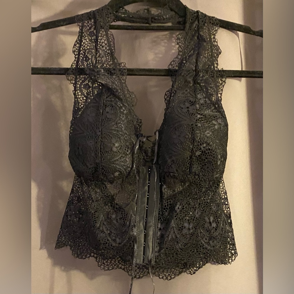 Black Lace halter | size S